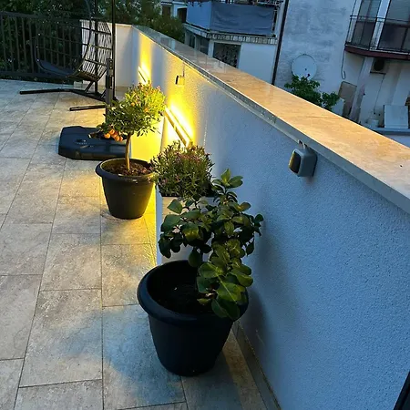 Merci דירה *